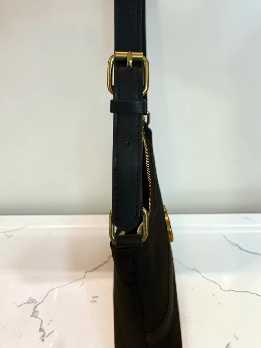 NWOT Source Unknown Black Shoulder Bag